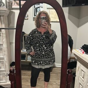 Black and White Floral Women's Top